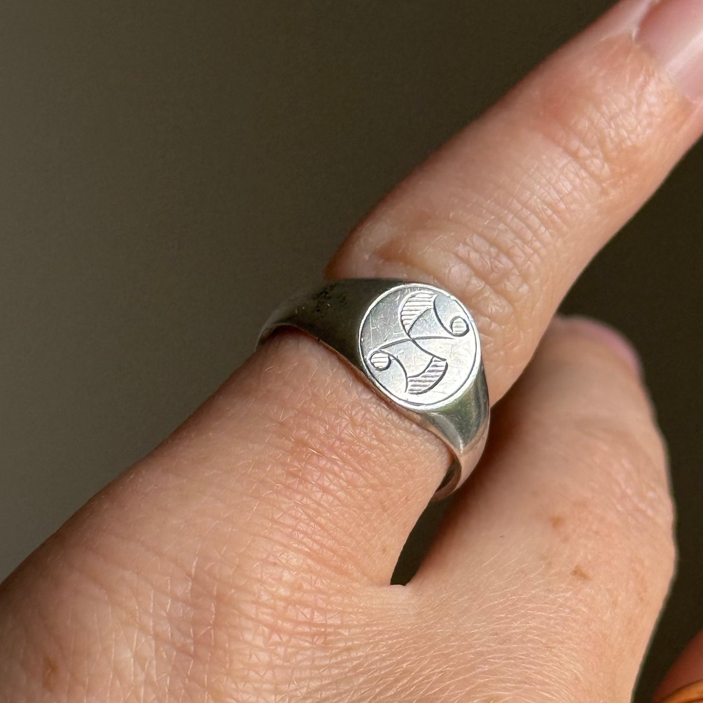 Vintage Initial 'S' Signet Ring in Silver