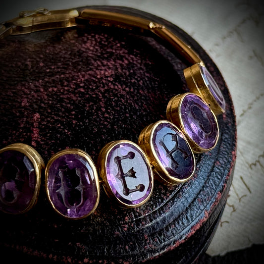 Antique Amethyst Intaglio 'Recuerdo' Bracelet in 18 Carat Gold