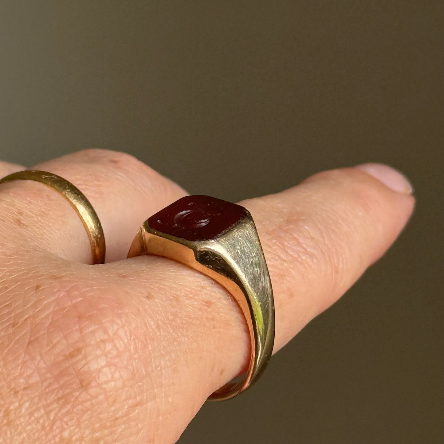 Antique Victorian Carnelian Intaglio Signet Ring