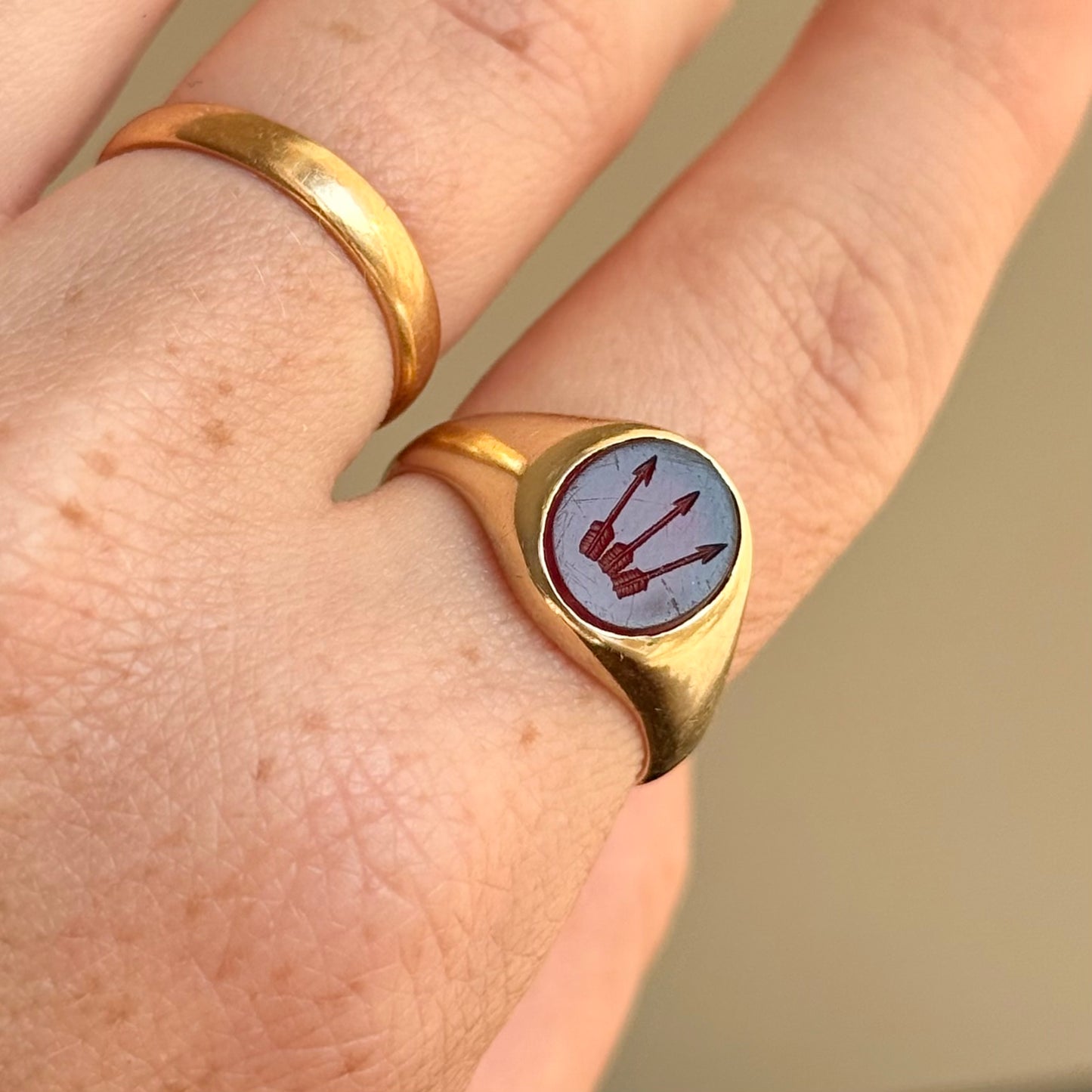 Vintage Carnelian Arrow Intaglio Ring