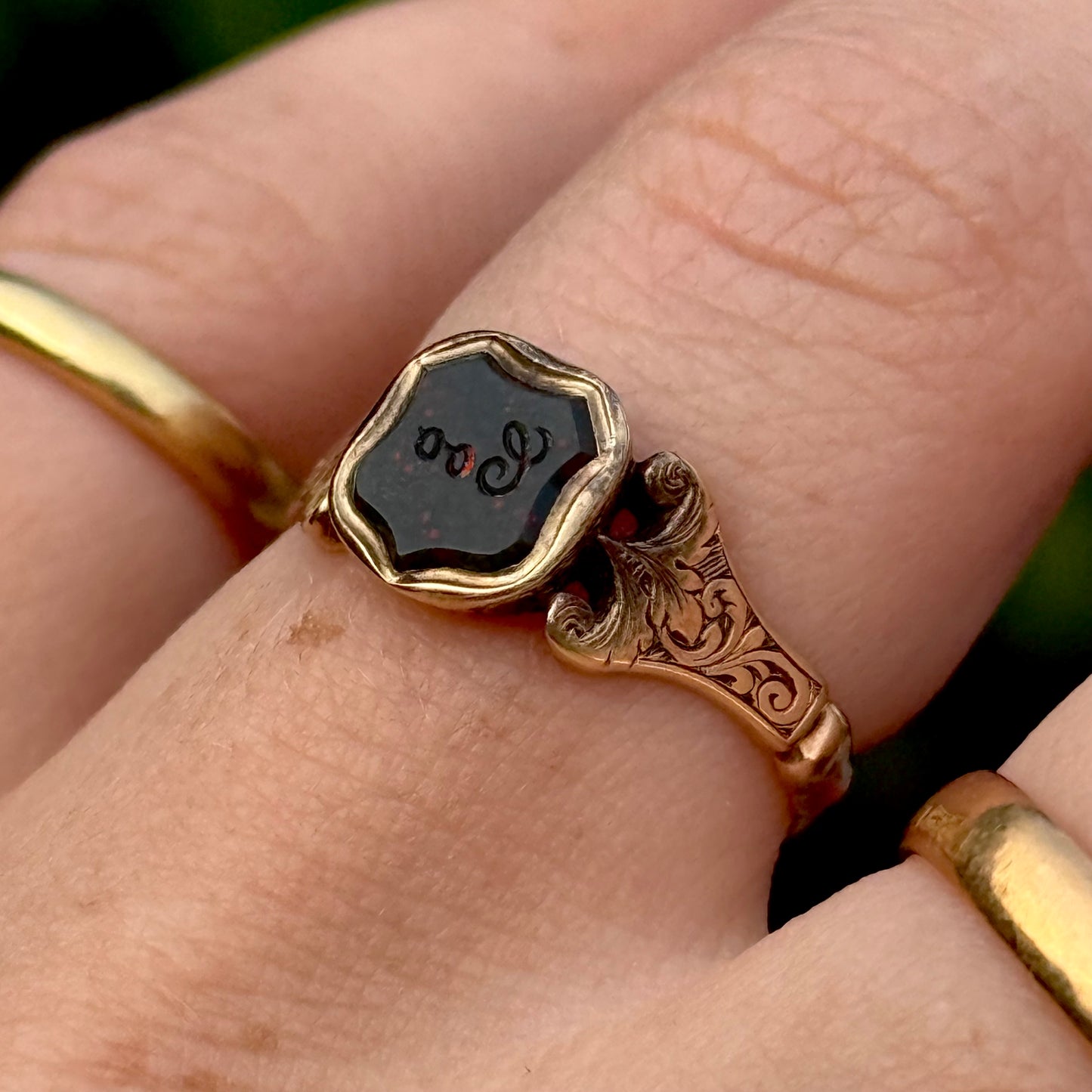 Antique Victorian 'Coo'  Bloodstone Intaglio Ring