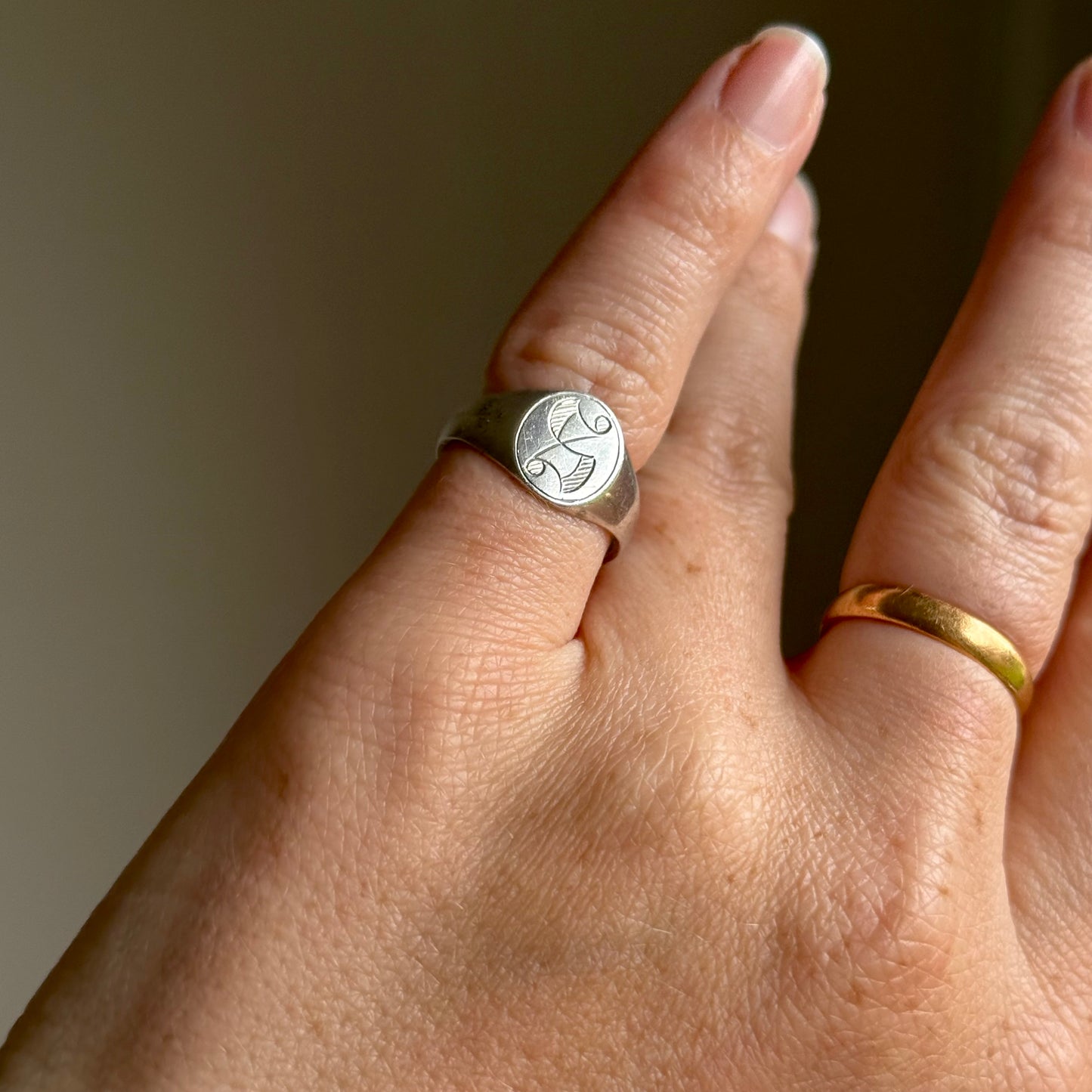 Vintage Initial 'S' Signet Ring in Silver