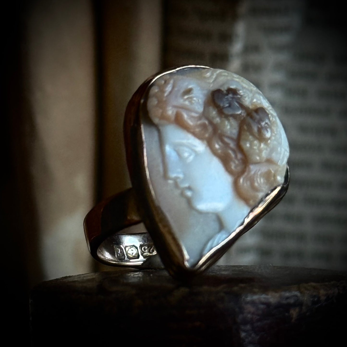 Antique Agate Cameo Ring in 15 Carat Gold; Circa 1905