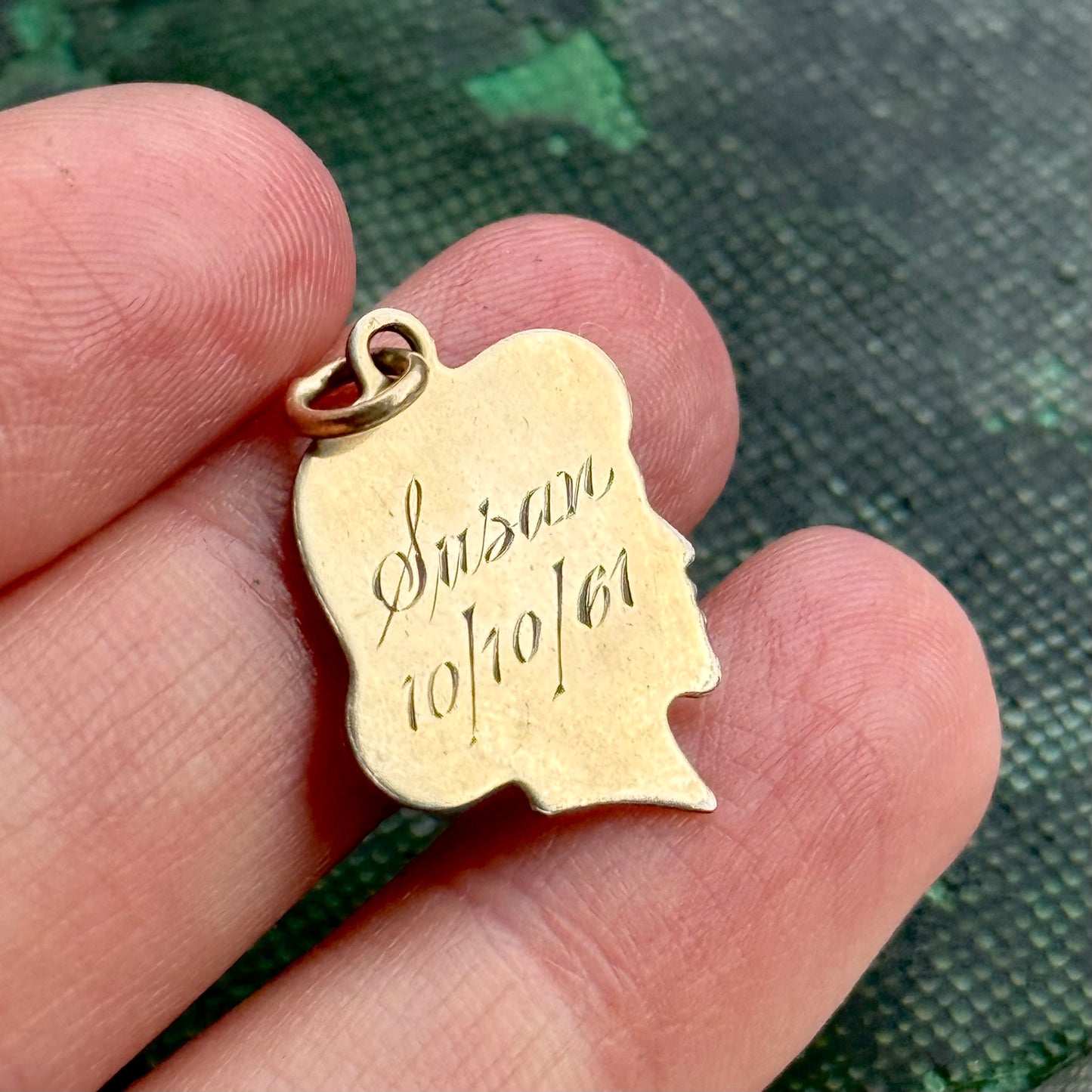 Vintage Profile 'Susan' Pendant Token