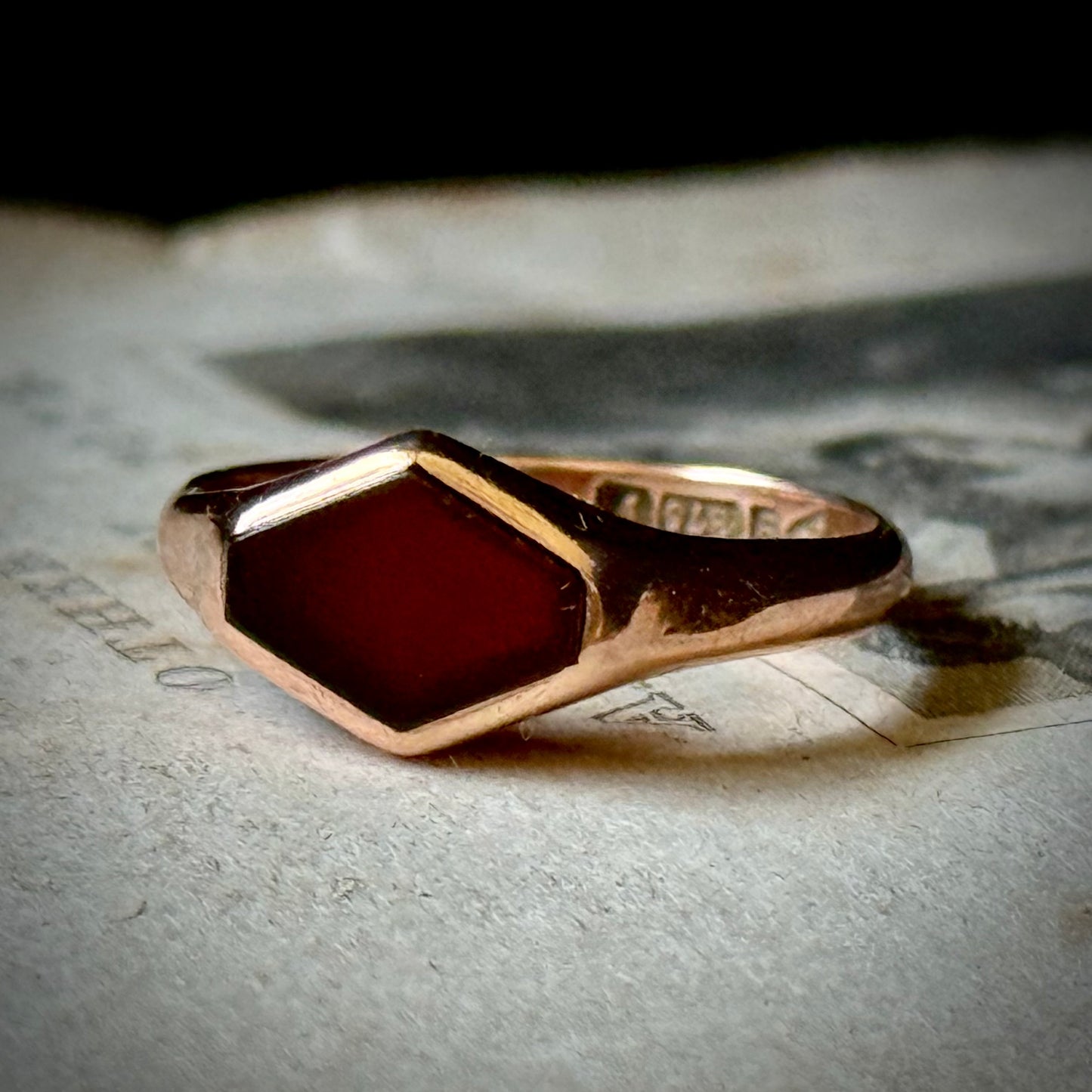 Antique Carnelian Signet Ring in 9 Carat Rose Gold