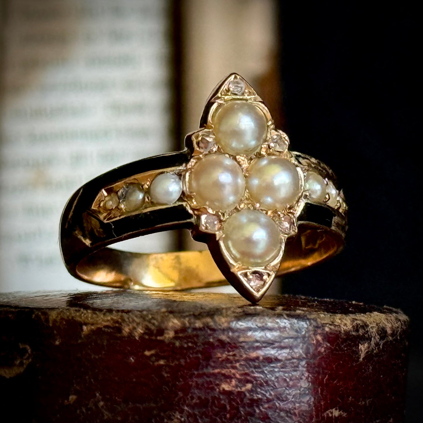 Antique Georgian Pearl & Diamond Mourning Ring in 15 Carat gold