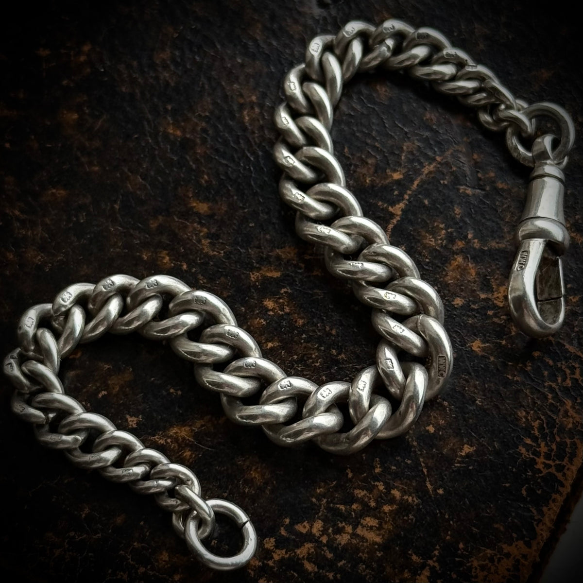 Antique Victorian Graduated Curb Bracelet in Silver; Circa 1919