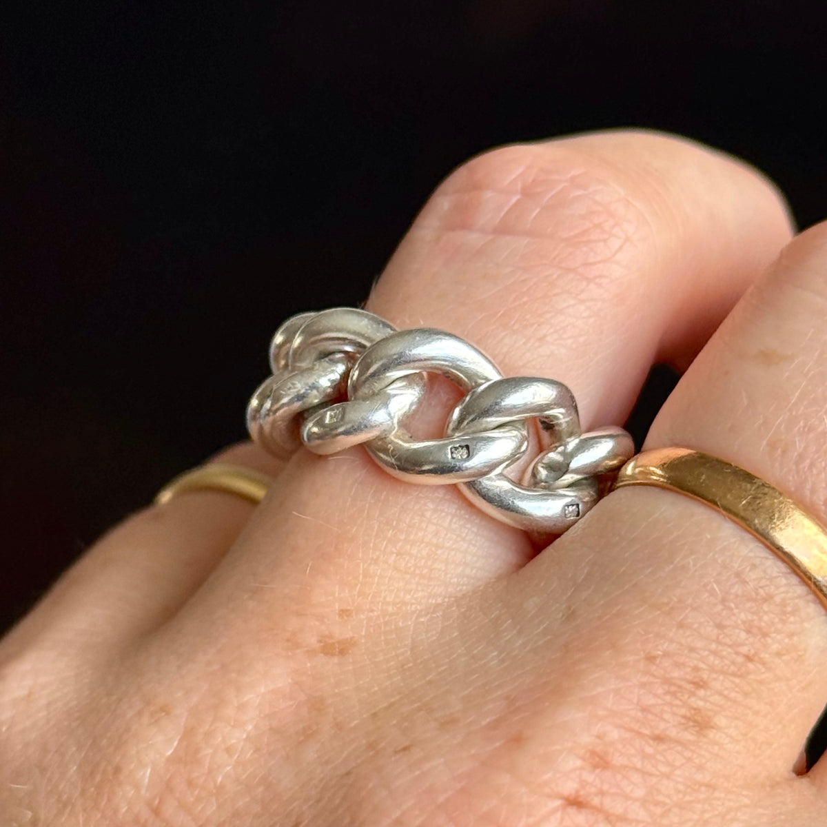Antique Heavy Chain Ring in Silver; Circa 1890