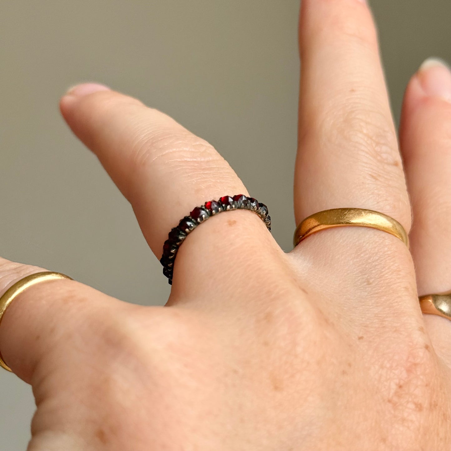 Early Victorian Garnet Eternity Ring; Circa 1830