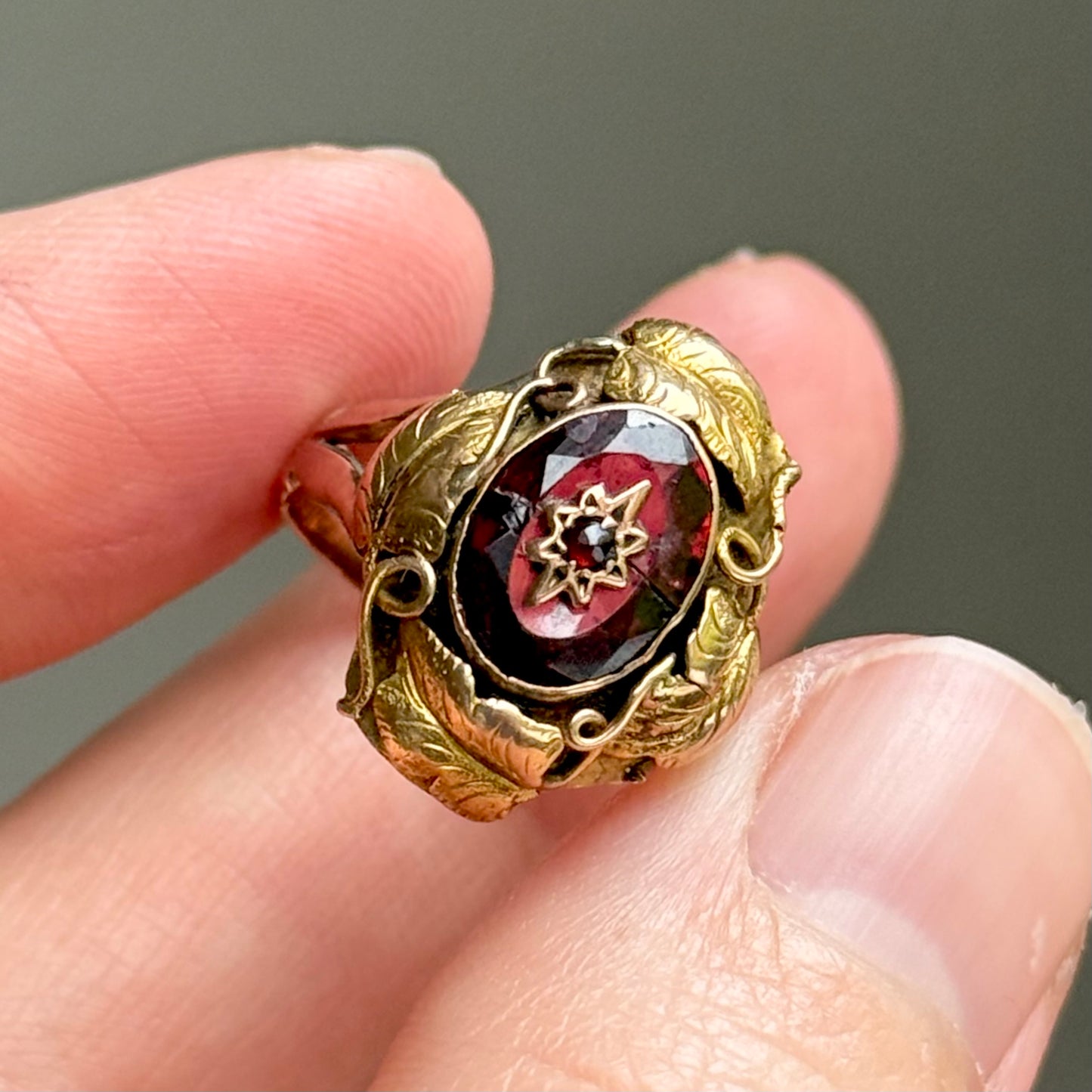 Antique Victorian Floral Garnet Ring in 9 Carat Gold; Circa 1880