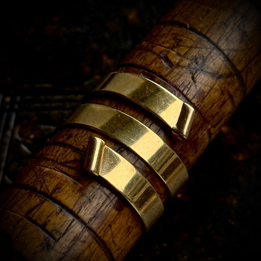 Vintage Spiral Band in 9 Carat Gold