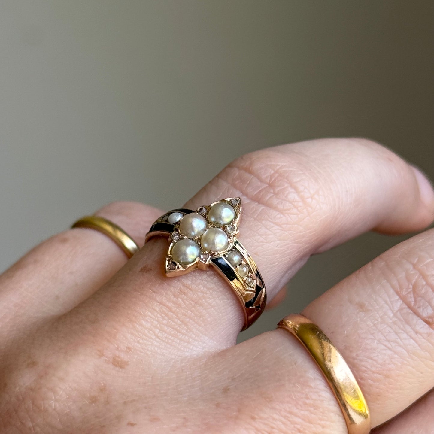 Antique Georgian Pearl & Diamond Mourning Ring in 15 Carat gold