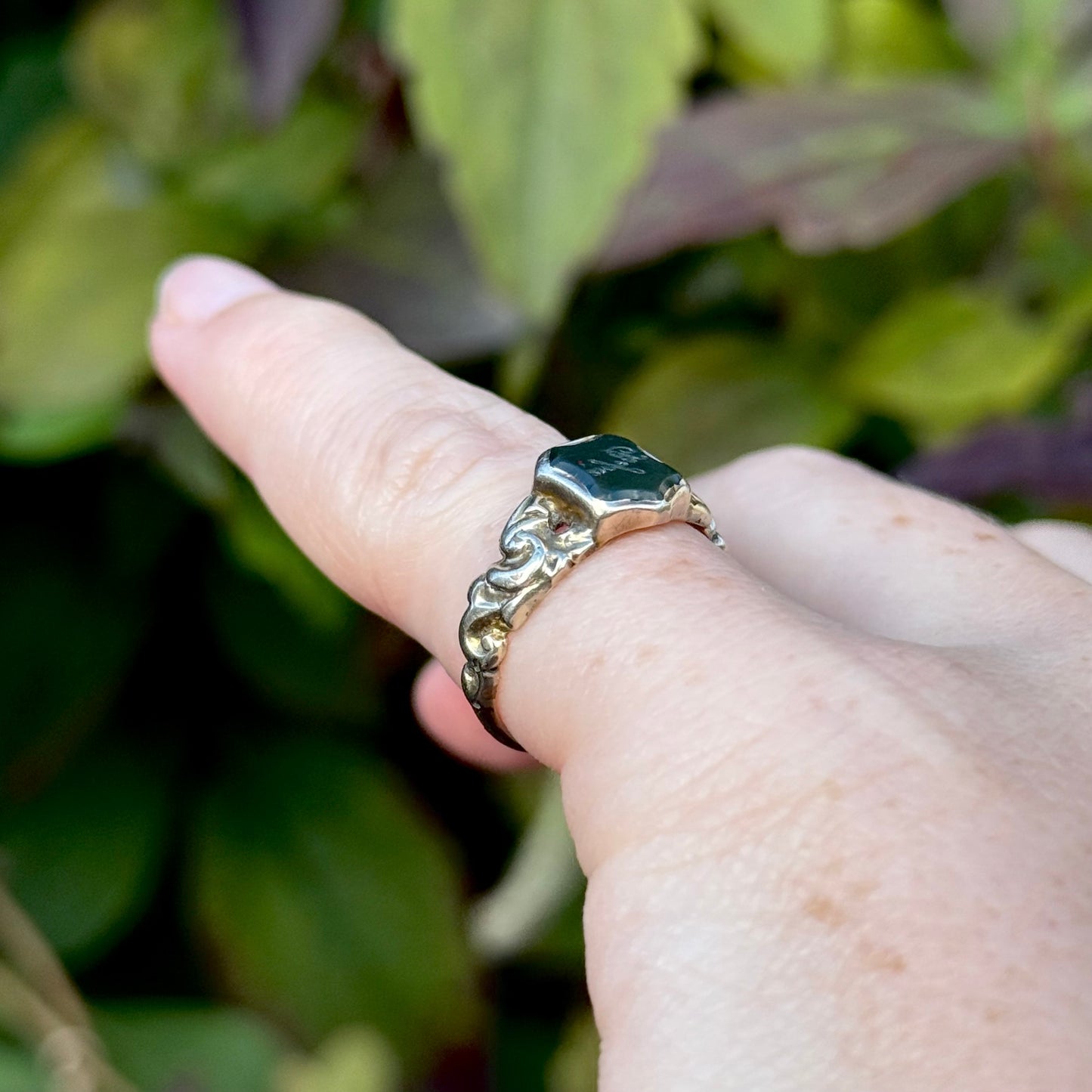 Georgian Bloodstone Signet Ring with “Betsie” Inscription in 9 Carat Gold
