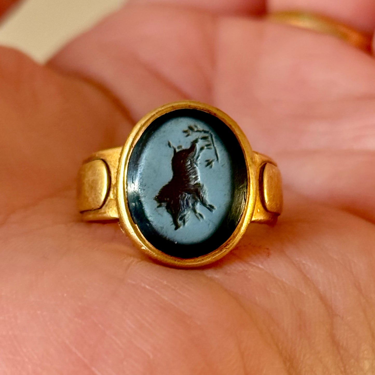 Antique Boar Agate Intaglio Signet Ring in 18 Carat Gold