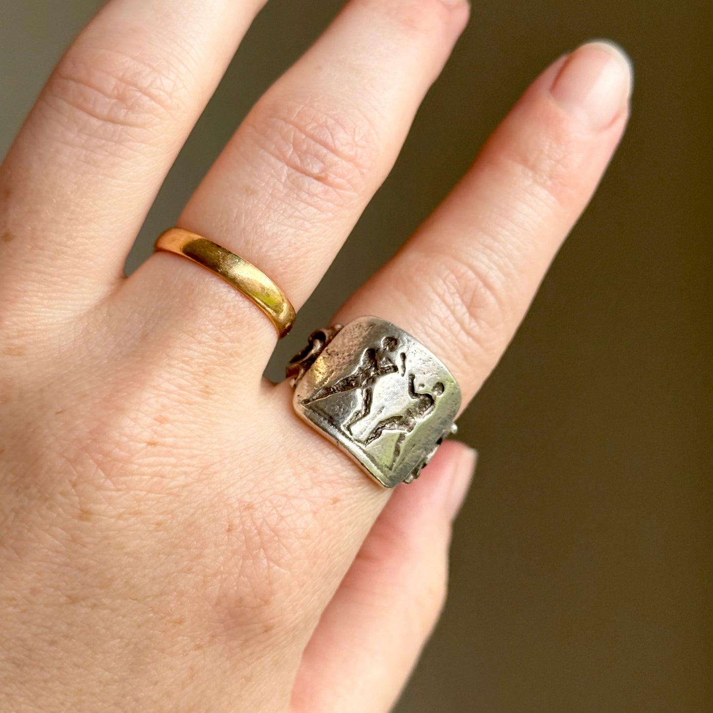 Vintage Roman Boxers Signet Ring in Silver