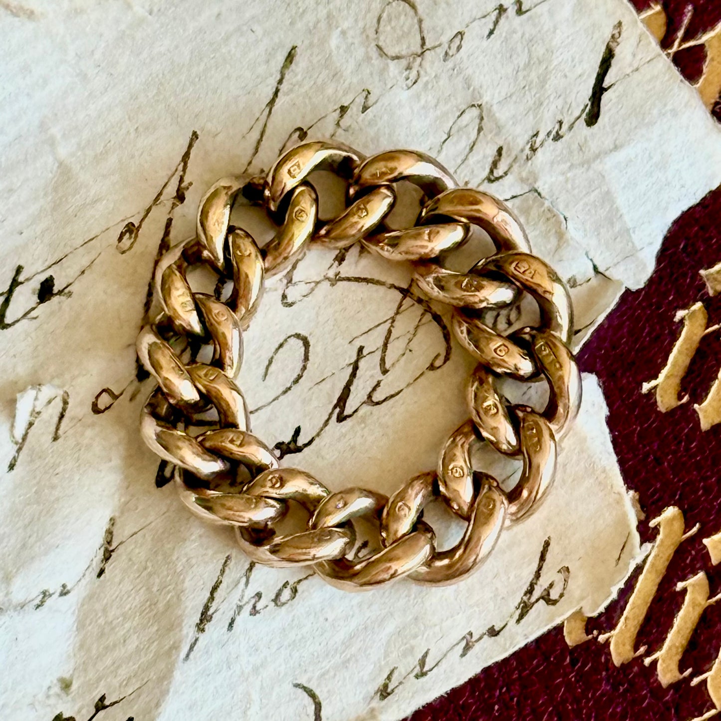 Antique Chunky Chain Curb Chain Ring in 9 Carat Gold