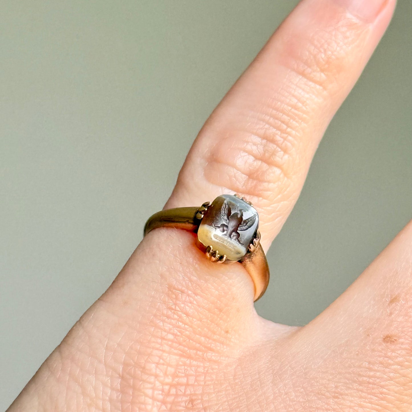 Antique Eagle intaglio Ring in 9 Carat Gold, Circa 1890