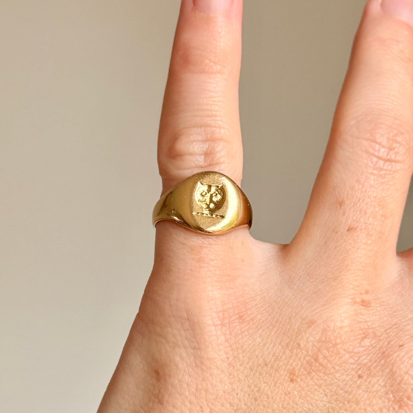 Antique Leopard Signet Ring in 18 Carat Gold