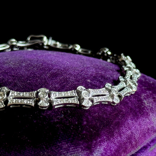 Vintage Diamond Antique Style Bracelet in 14 Carat Gold