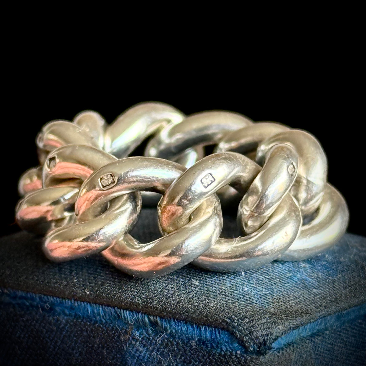 Antique Heavy Chain Ring in Silver; Circa 1890