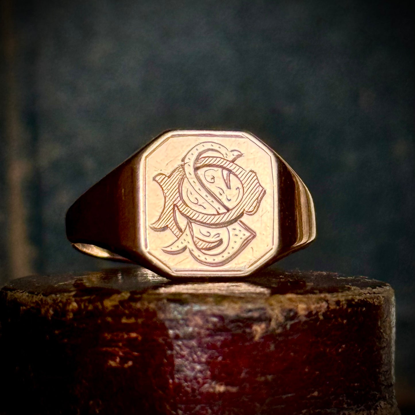 Antique Edwardian Monogram Signet Ring in 9 Carat Gold
