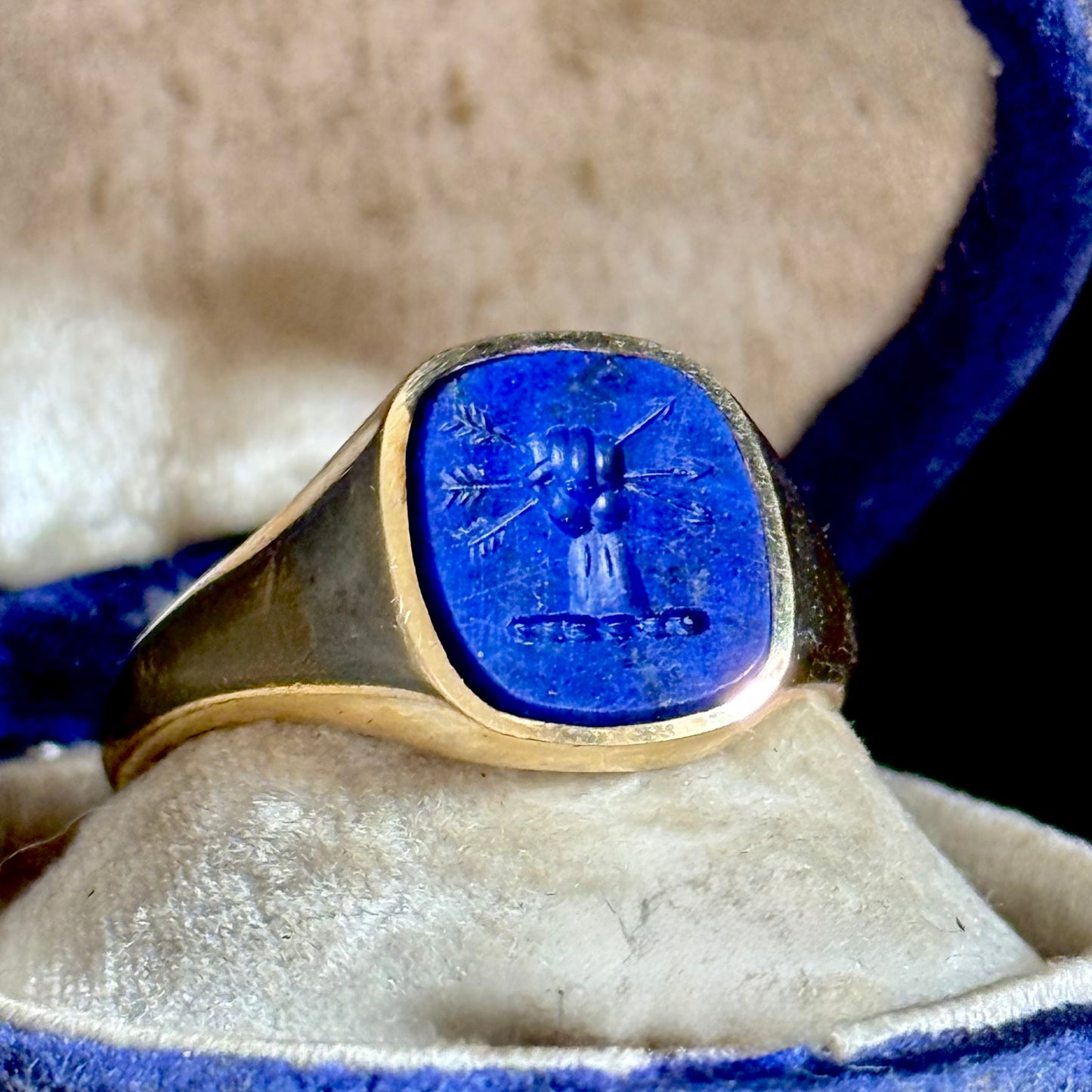 Lapid Lazuli Signet Ring in 18 Carat Gold; Circa 1936