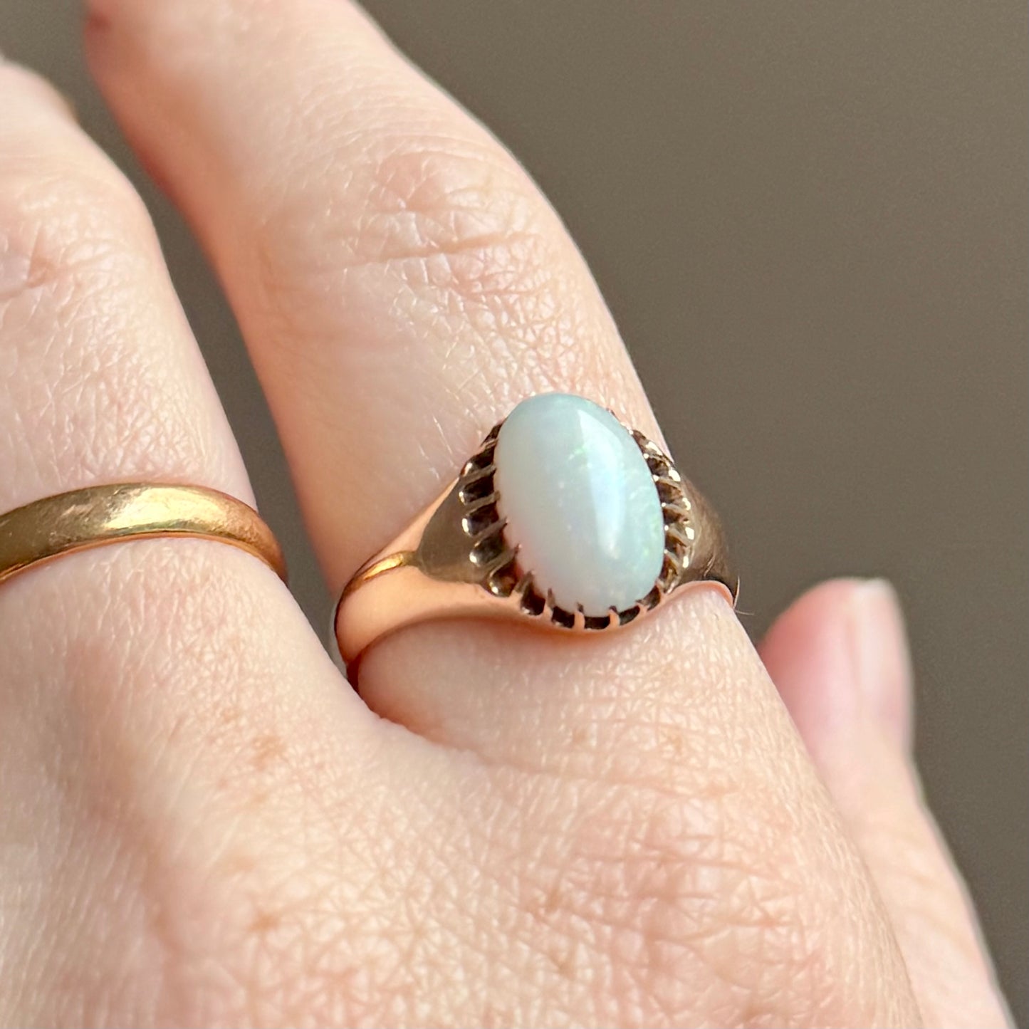 Antique Opal Ring in 9 Carat Gold; Circa 1900