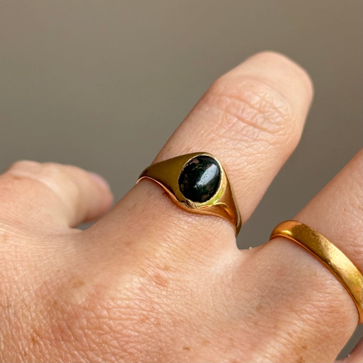 Vintage Moss Agate Signet Ring 9 Carat Gold; Circa 1979