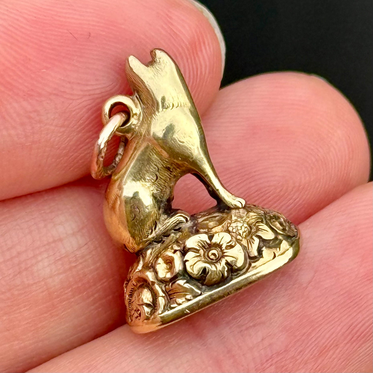 Georgian Bloodstone Fox Intaglio Fob in 9 Carat Gold; Circa 1830