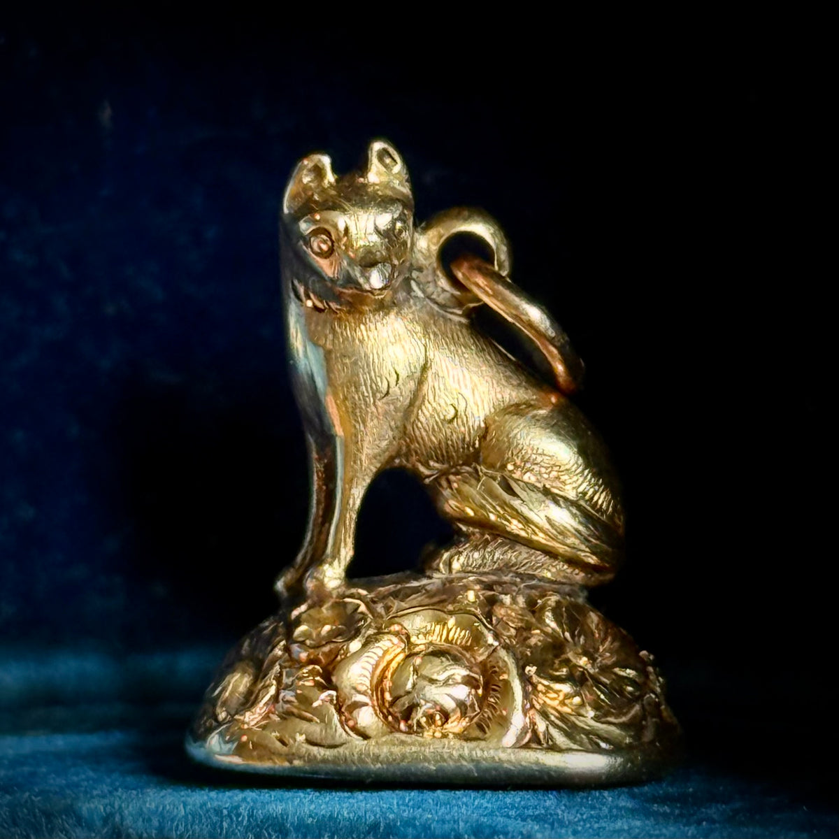 Georgian Bloodstone Fox Intaglio Fob in 9 Carat Gold; Circa 1830