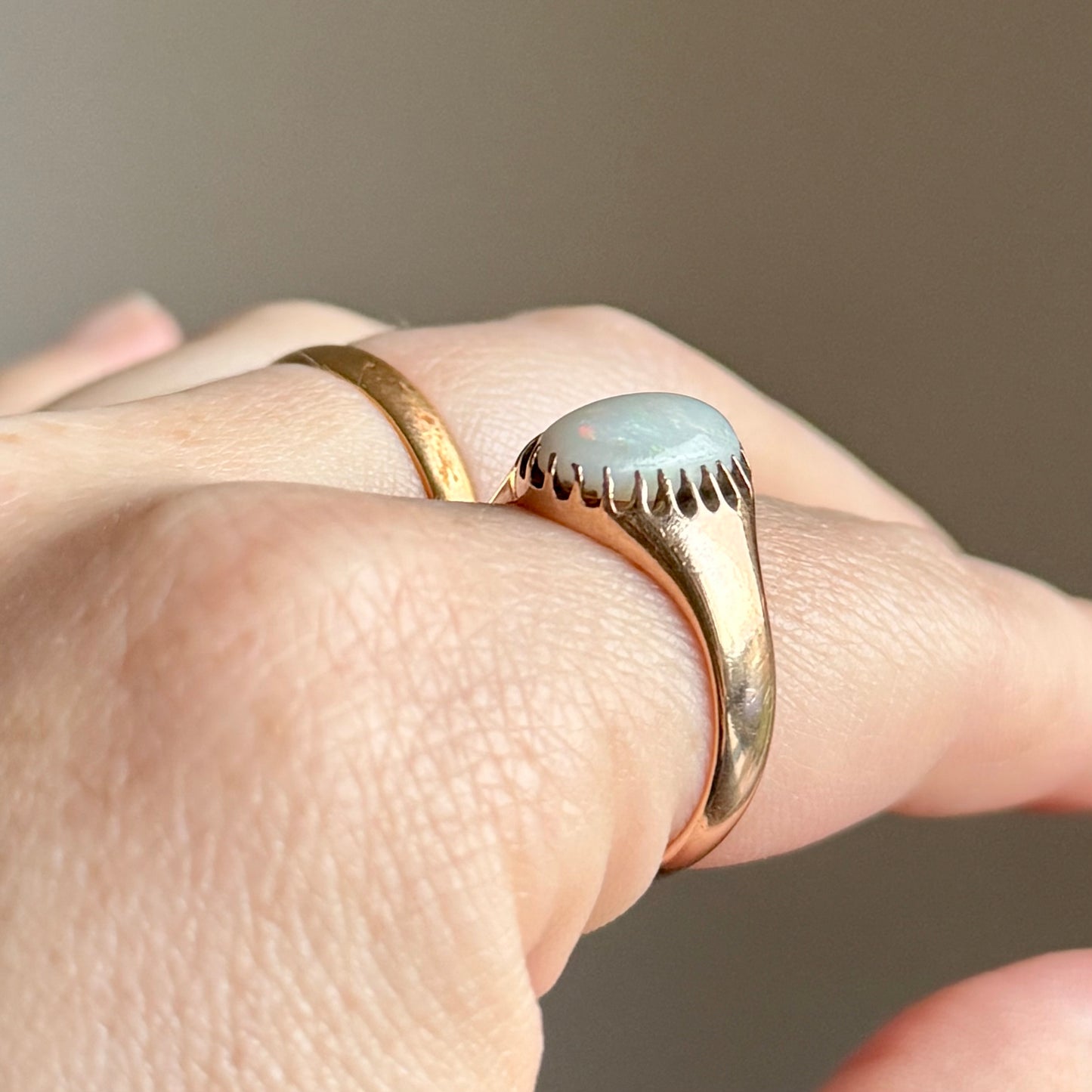Antique Opal Ring in 9 Carat Gold; Circa 1900