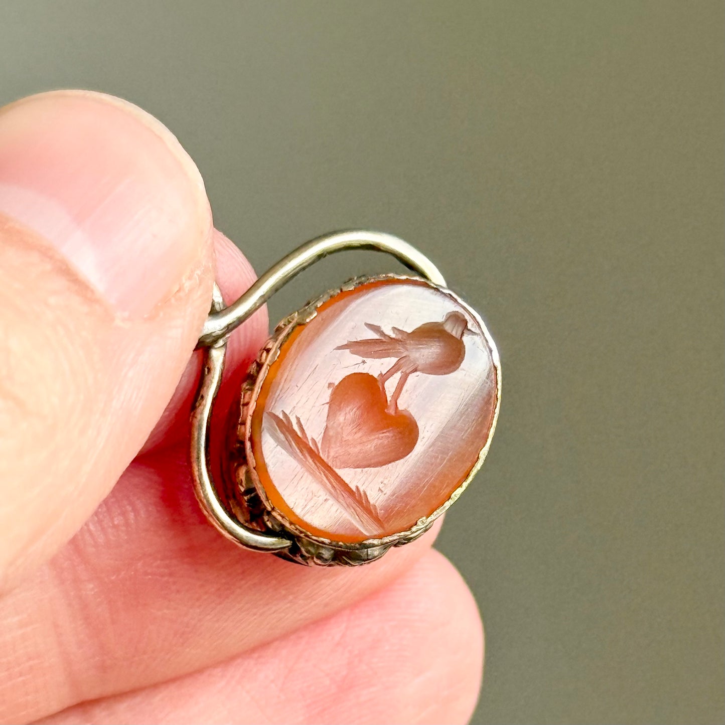 Georgian Heart & Dove Intaglio Pendant in 9 Carat Gold