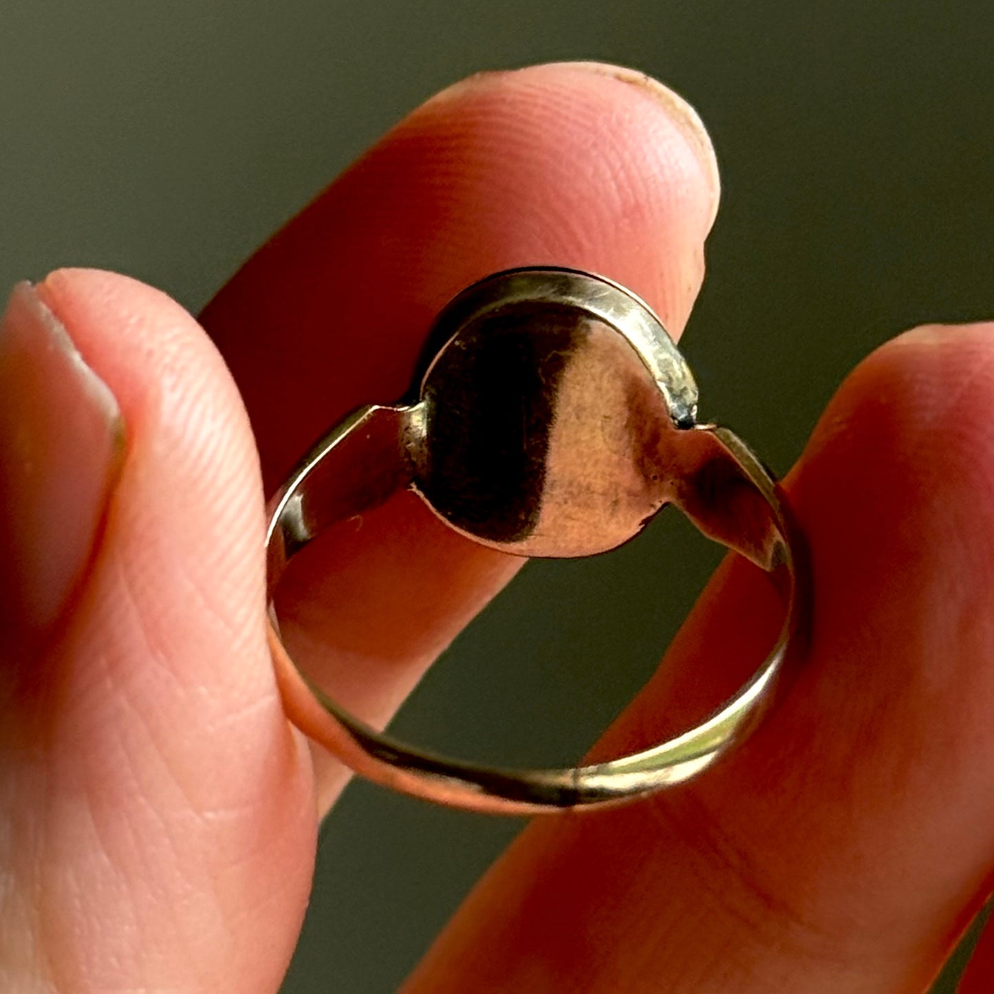 Antique Locket Signet Ring in 9 Carat Gold; Circa 1916