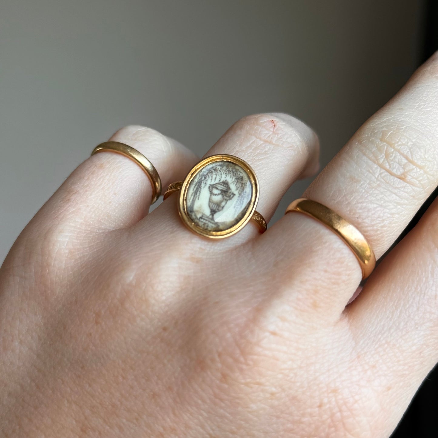 Georgian Mourning Ring in 18 Carat Gold; Circa 1779