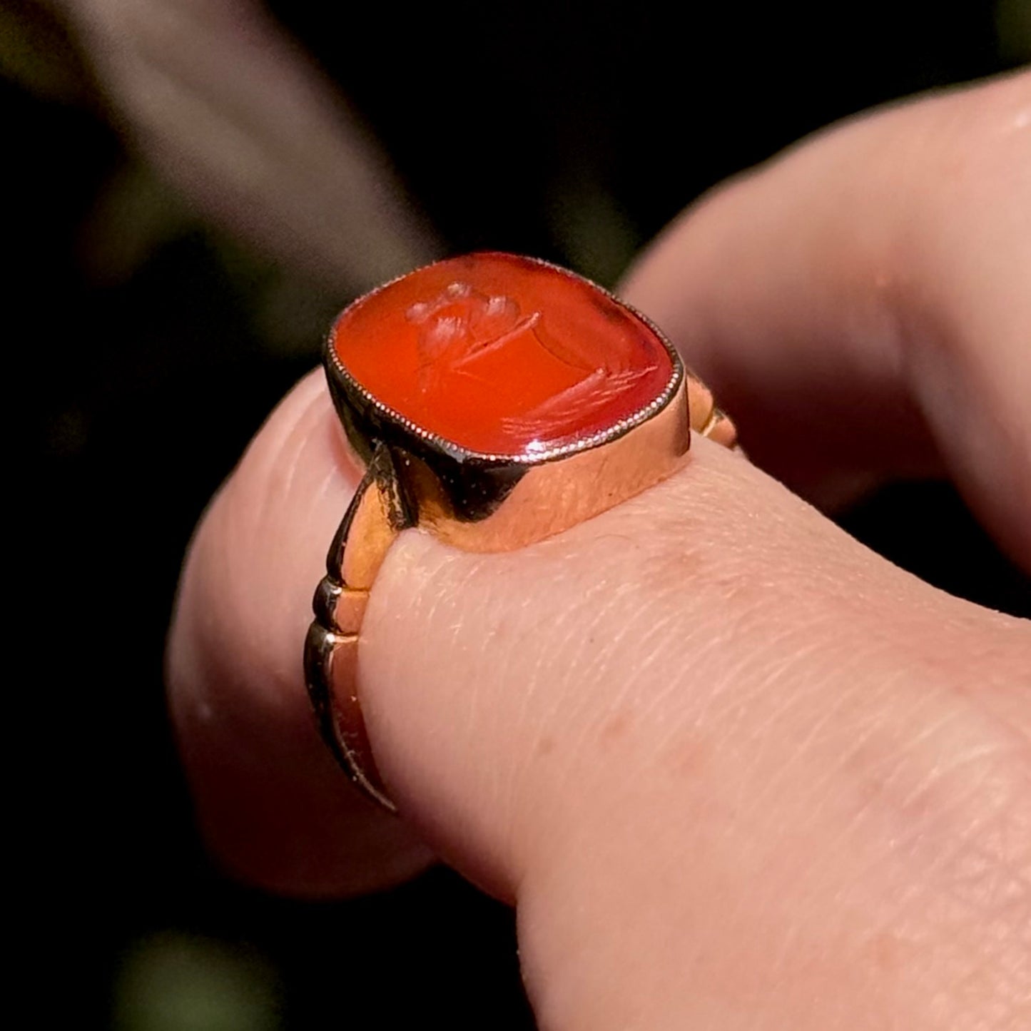 Antique Victorian Love Birds Intaglio Ring in 9 Carat Gold