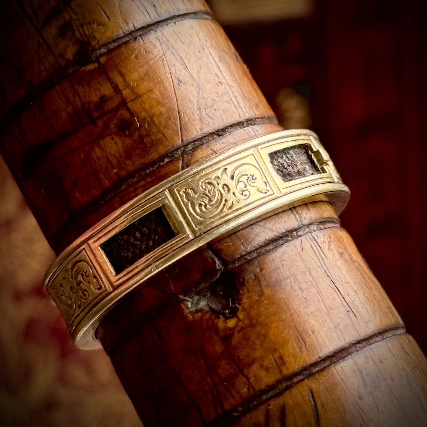 Victorian Secret Sliding Panel Mourning Ring in 15 Carat Gold; Circa 1860