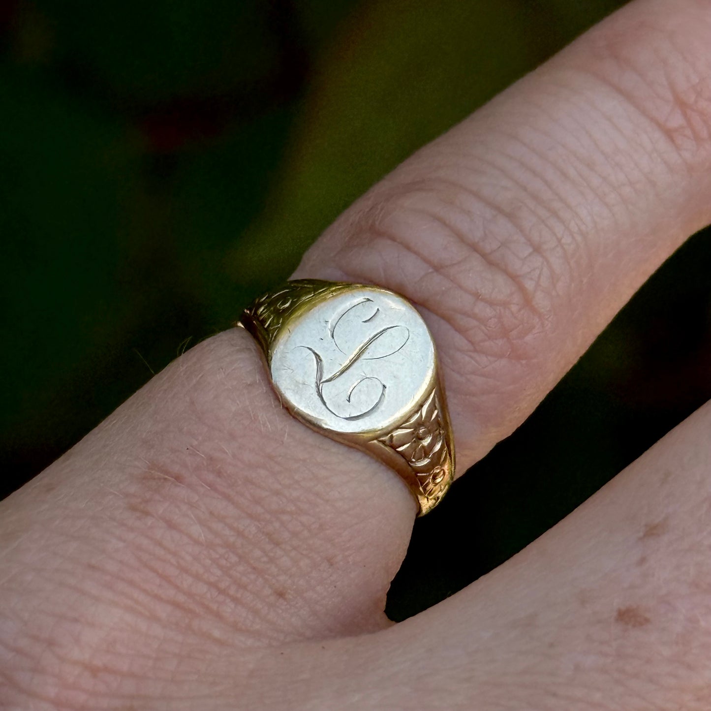 Vintage Ornate Letter 'L' Signet Ring