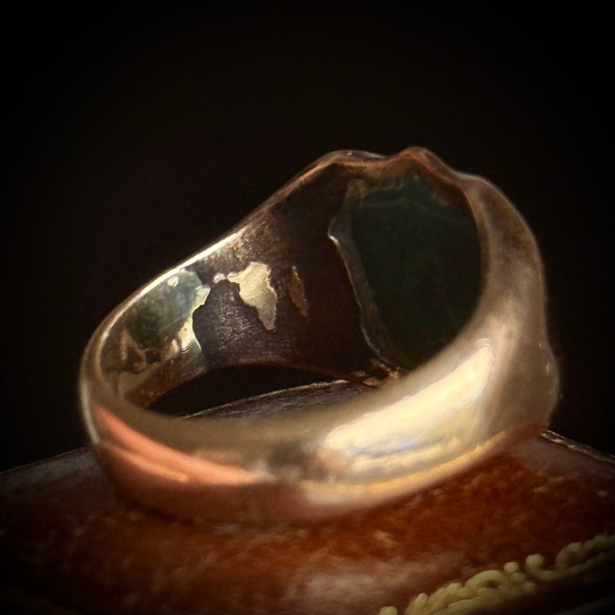 Antique Bird Bloodstone Intaglio Ring 9 Carat Rose Gold; Circa 1890