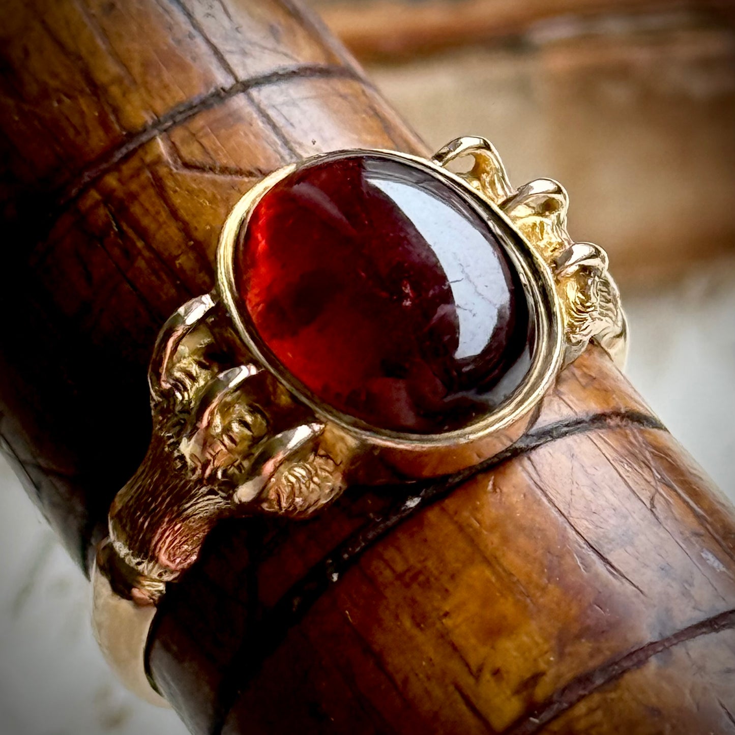 Antique Victorian Garnet Bear Claw Mount Ring in 9 Carat Gold