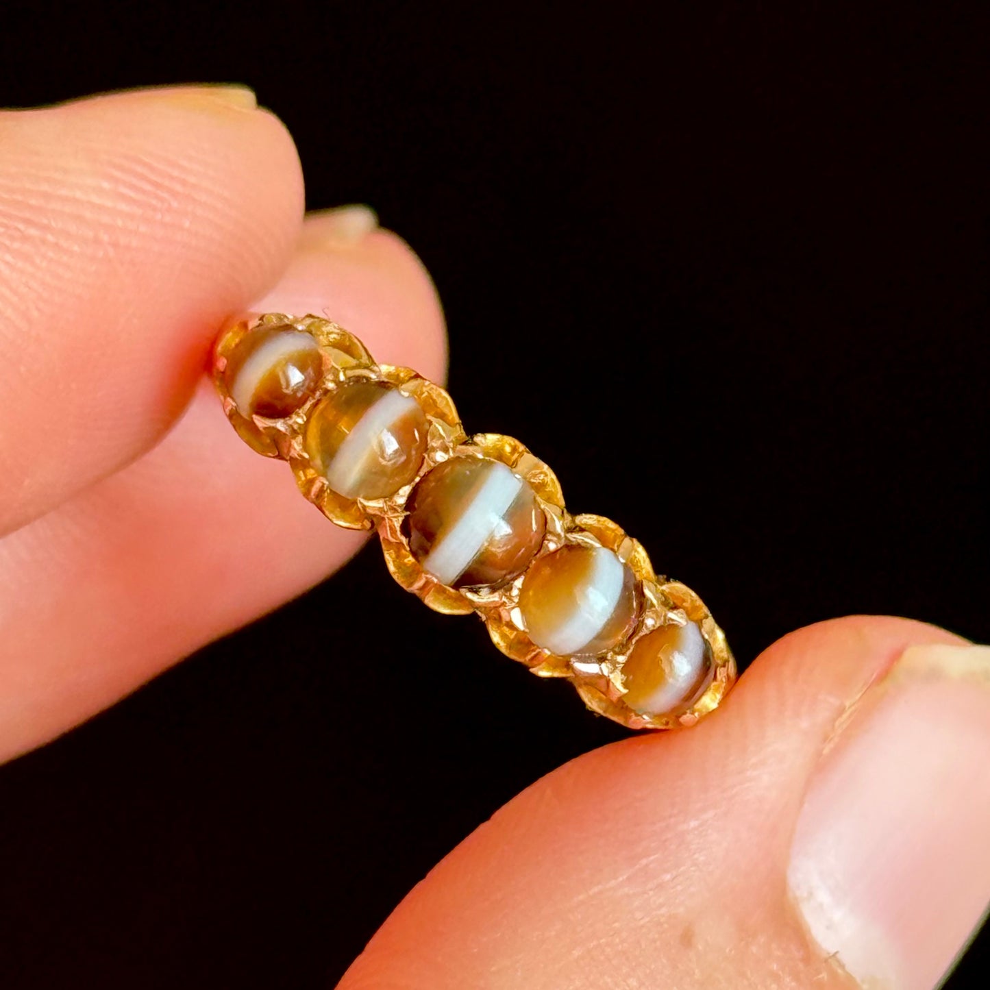 Antique Banded Agate Five Stone Ring in 15 Carat Gold