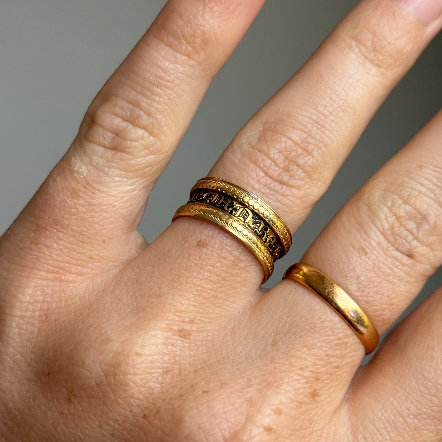 Antique Georgian Mourning Ring in 18 Carat Gold