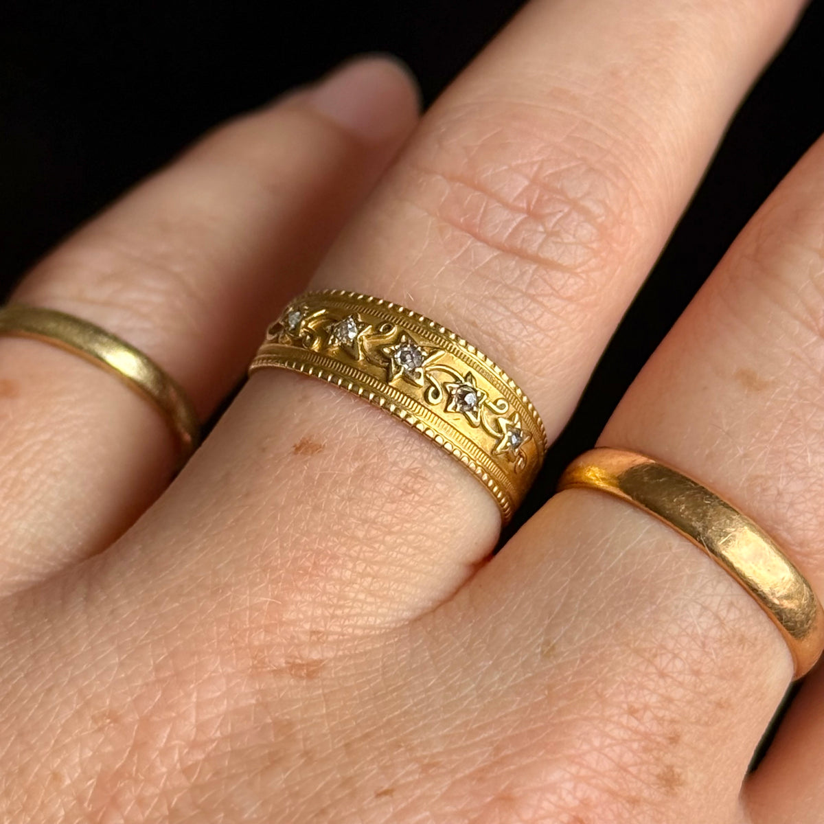Antique Diamond Ivy Ring in 18 Carat Gold; Circa 1894