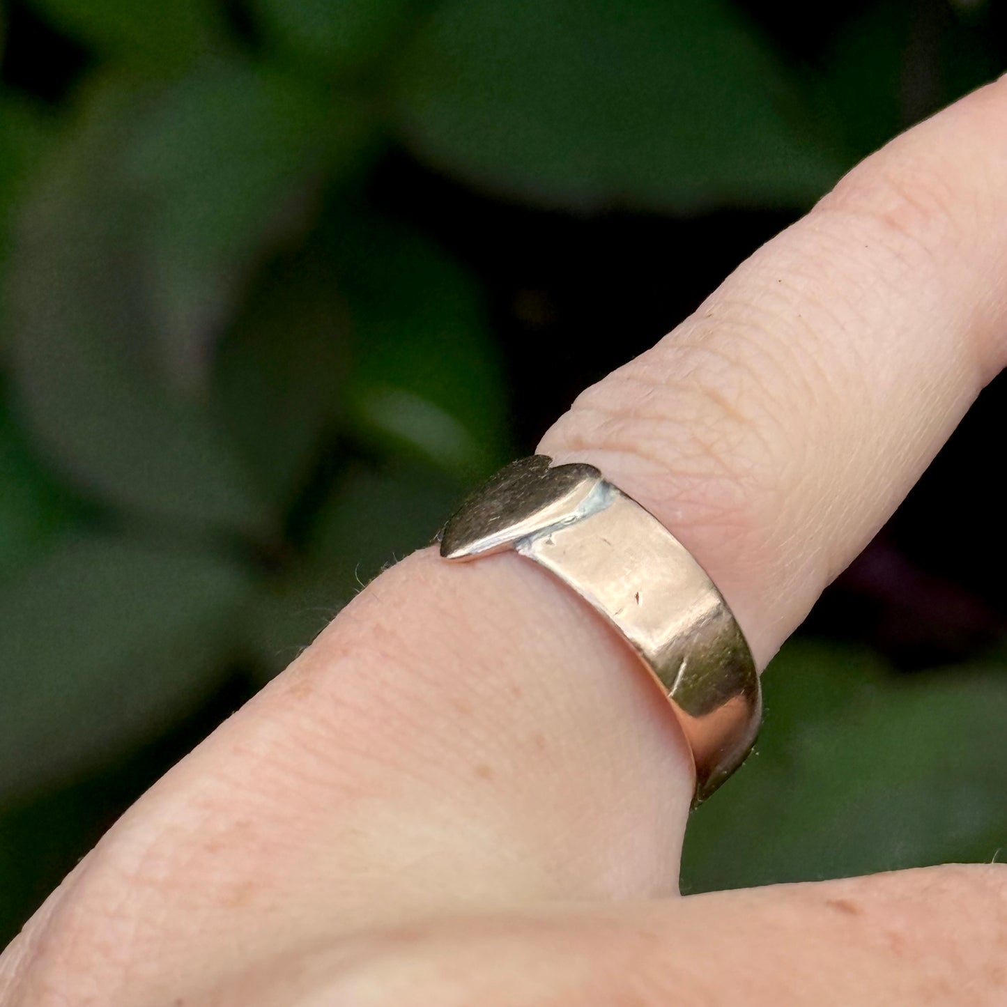 Edwardian Sweetheart Ring in 9 Carat Gold