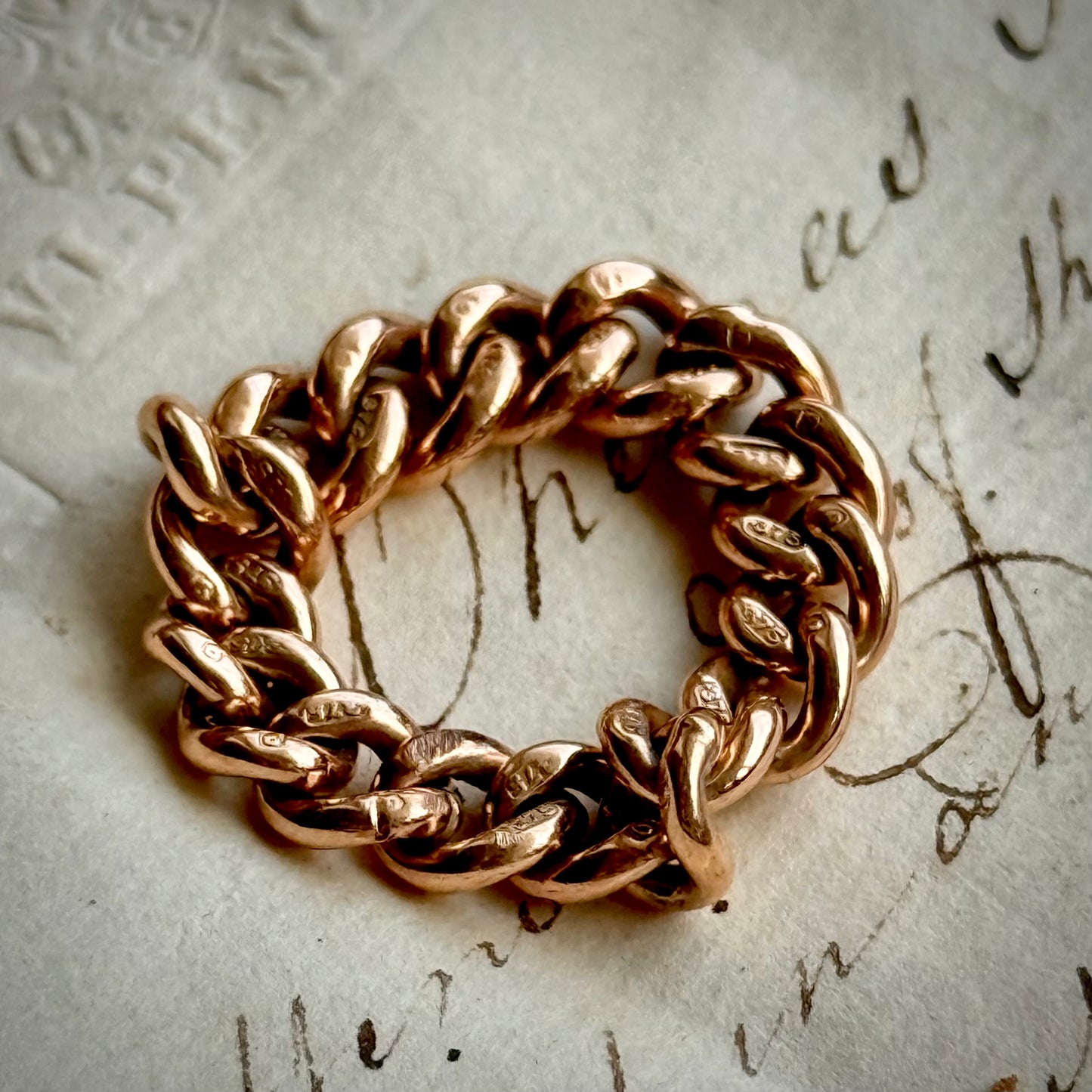 Antique Chunky Chain Curb Chain Ring in 9 Carat Gold