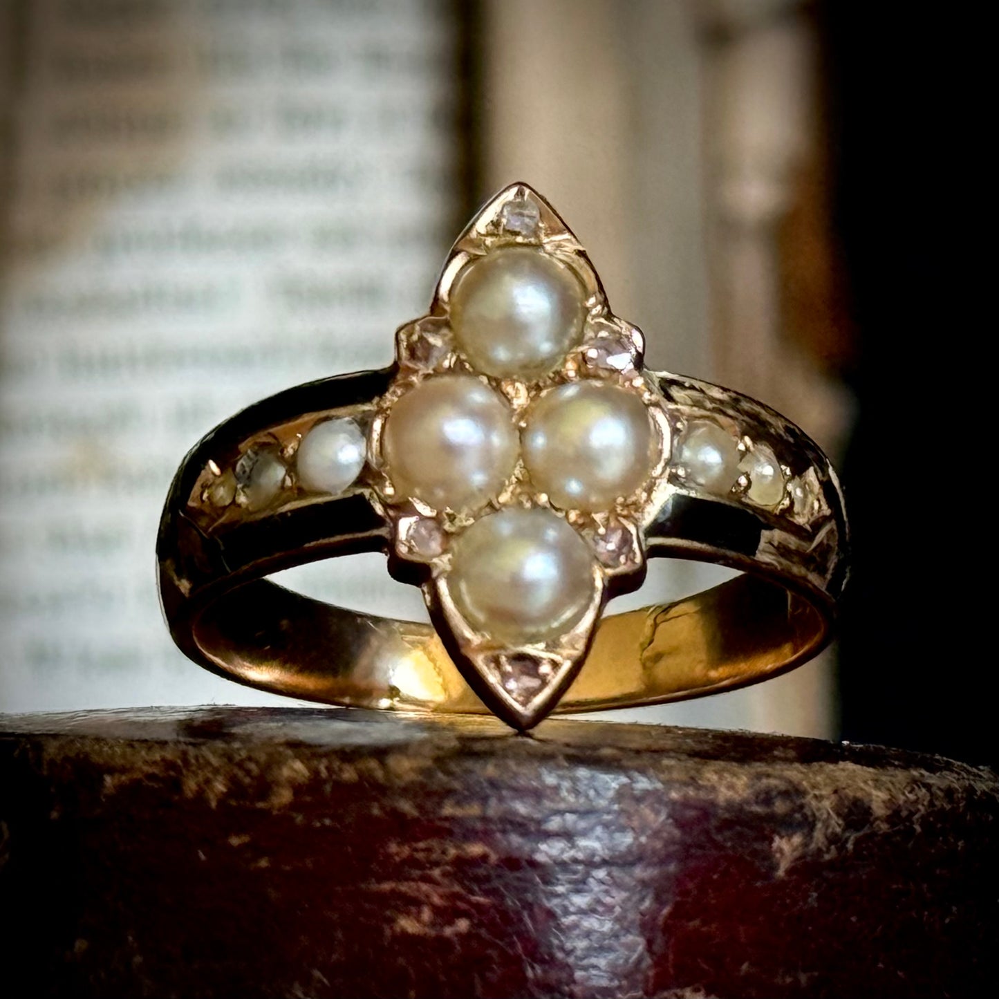 Antique Georgian Pearl & Diamond Mourning Ring in 15 Carat gold