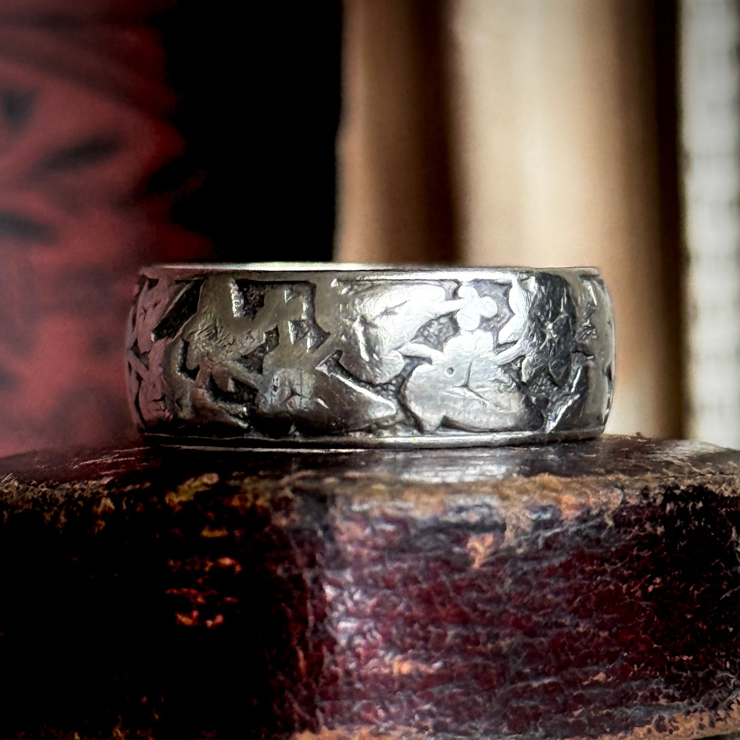Antique Ivy Foliage Ring in Silver; Circa 1882
