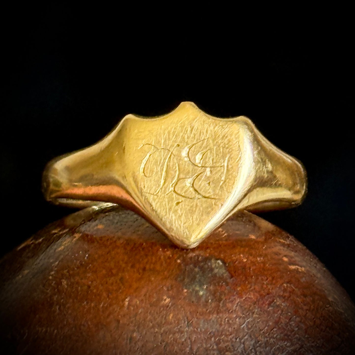 Antique Shield Signet Ring in 18 Carat Gold; Circa 1914