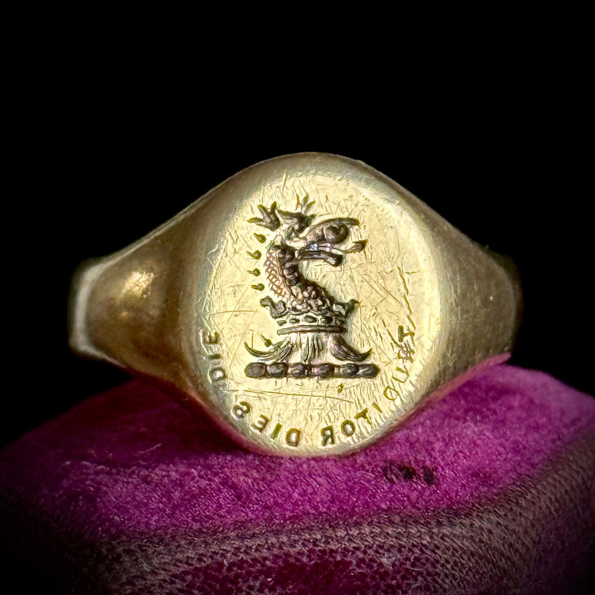 Vintage Dragon Signet Ring 9 Carat gold; Circa 1961