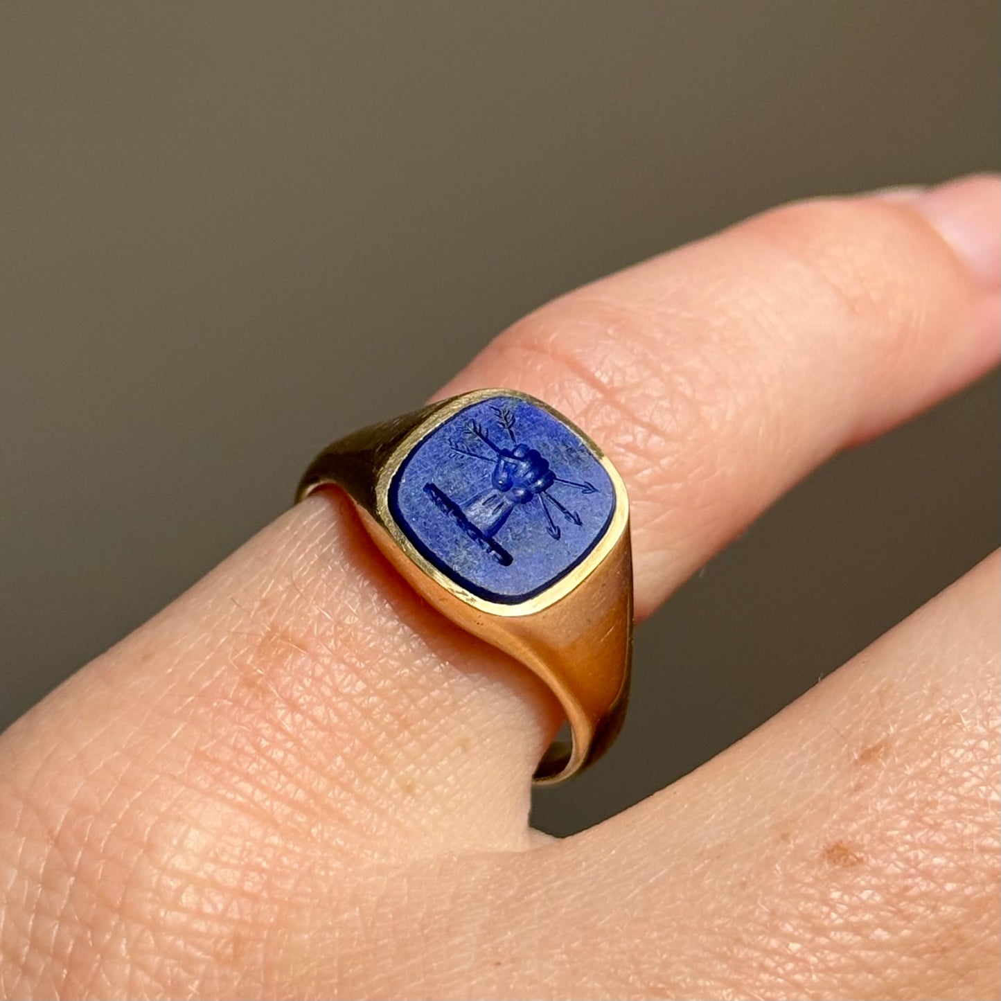 Lapid Lazuli Signet Ring in 18 Carat Gold; Circa 1936