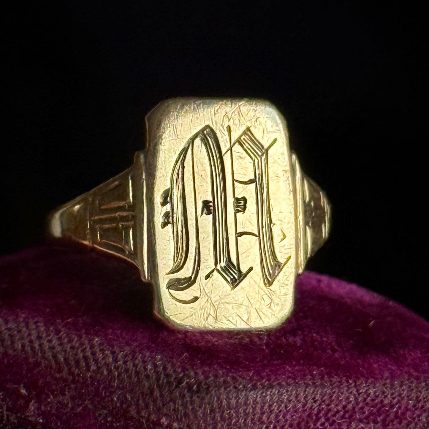 Vintage South African Signet Ring in 9 Carat Gold; Circa 1960